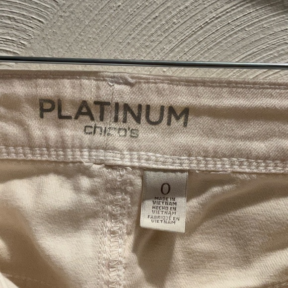 Chico’s Platinum Ankle Jeans. Light Cream color. Size 0. Cool Pocket Design!! - Picture 2 of 6